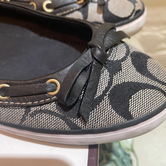 Coach ballet flats with black and white C’s 🥿 - Picture 9 of 11